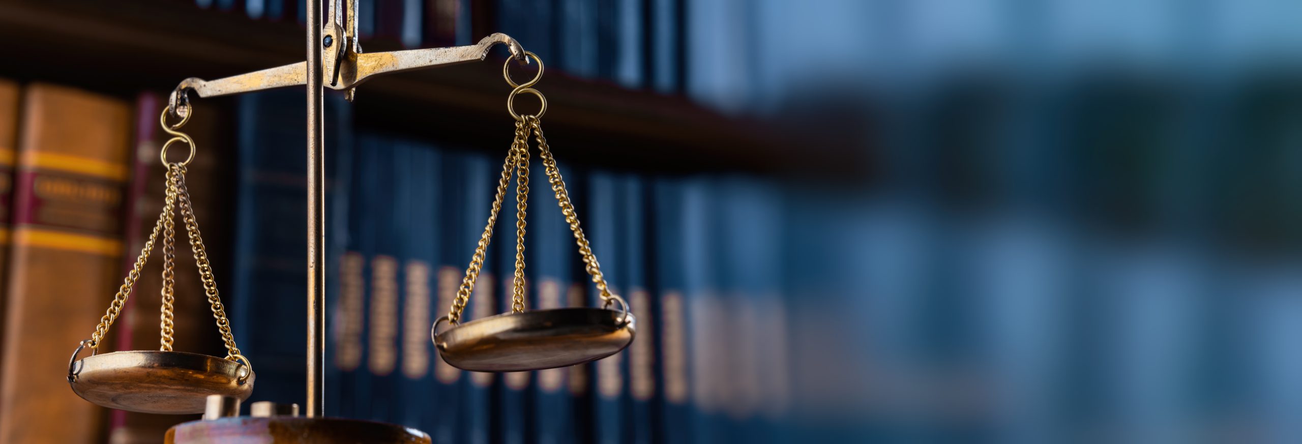 Justice,Scales,In,The,Library