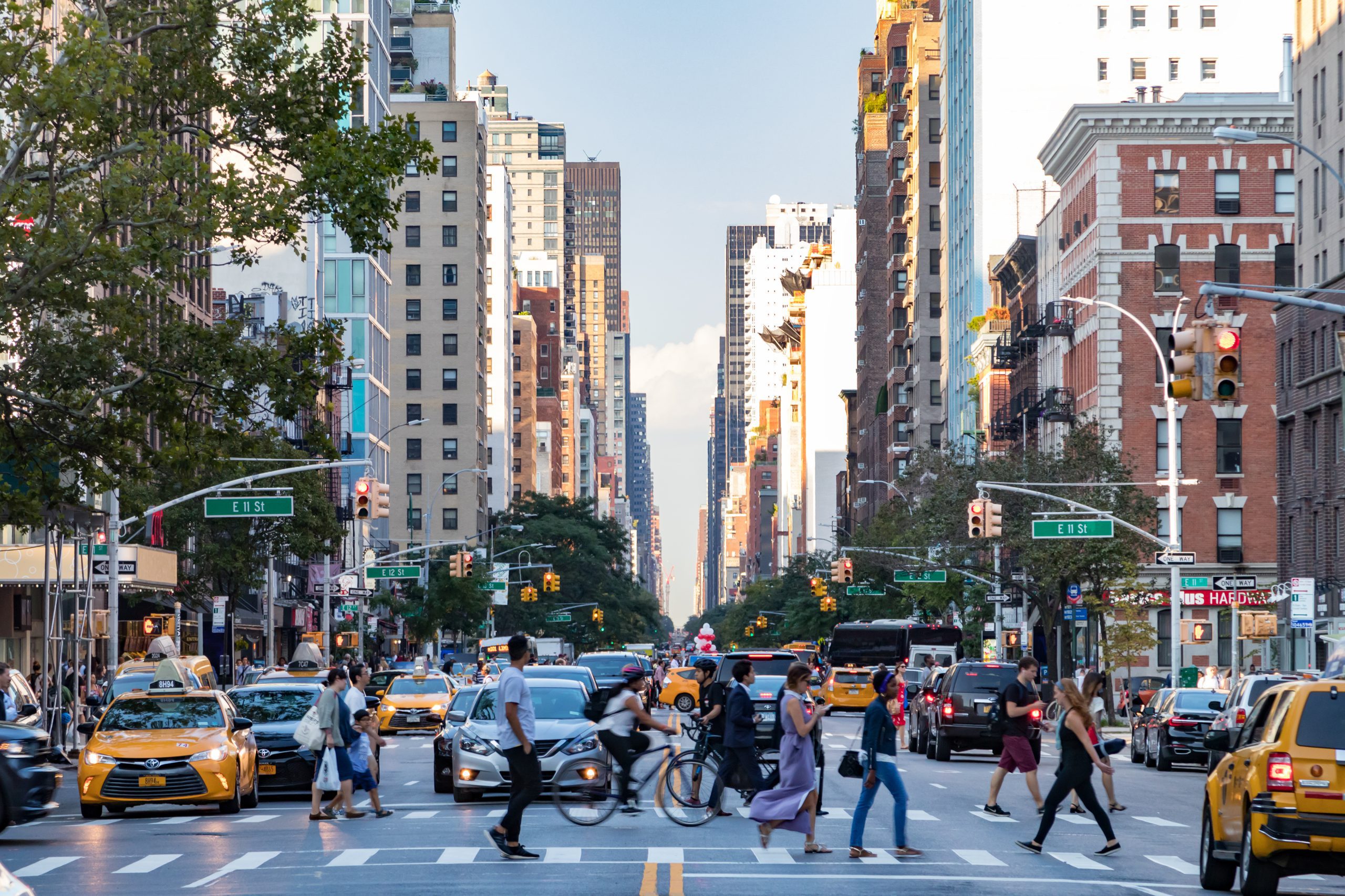 New,york,city, ,circa,2017:,busy,crowds,of,people