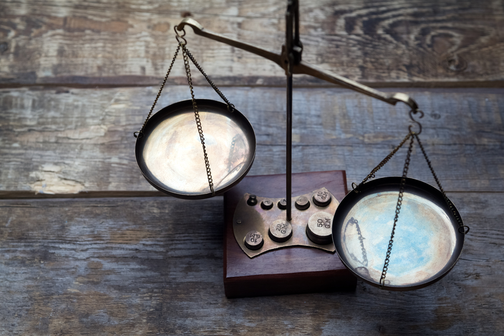 Scales,on,wooden,background