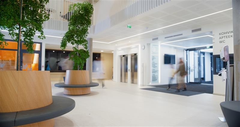 Shutterstock 2558099357