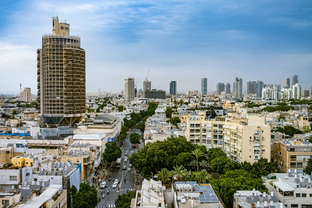 How U.S. Real Estate Got Wrecked by the Shekel